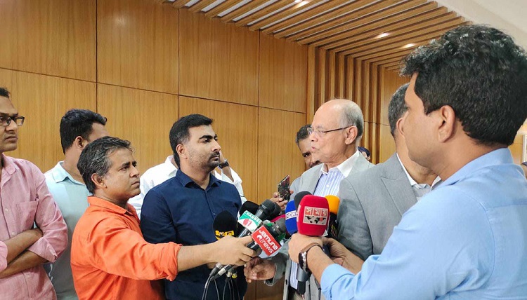 সরকারের কাছে প্রায় ১৯০০ কোটি টাকা ঋণ চায় বিজিএমইএ