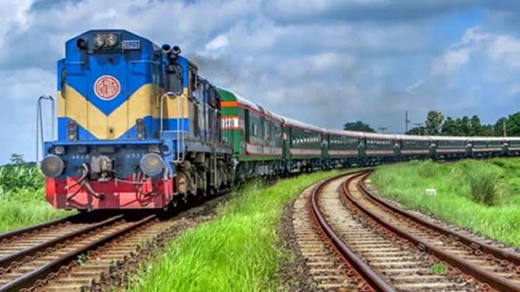 ১৫ আগস্ট থেকে ট্রেন চলবে, কাল শুরু টিকিট বিক্রি