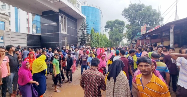 আশুলিয়ায় ৫০টির বেশি পোশাক কারখানা বন্ধ