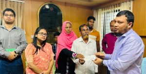 জয়পুরহাটে ছাত্র-জনতার আন্দোলনে শহীদ রিতার পরিবারকে আর্থিক সহায়তা প্রদান