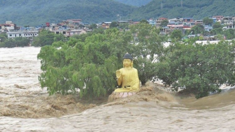 নেপালে বন্যা ও ভূমিধসে নিহত ১০