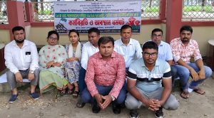 জয়পুরহাটে ডিপ্লোমাধারী সার্ভেয়ারদের ১০ম গ্রেডের দাবিতে কর্মবিরতি ও ধর্মঘট