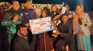 জয়পুরহাটে আক্কেলপুর উপজেলা ফুটবল দল চ্যাম্পিয়ন