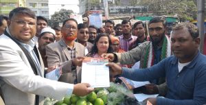 জয়পুরহাটে ৩১ দফা বাস্তবায়নে জিয়া মঞ্চের লিফলেট বিতরণ