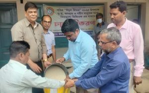 জয়পুরহাটে সাড়ে ৪ হাজার পরিবারের মাঝে ভিজিএফের চাল বিতরণ
